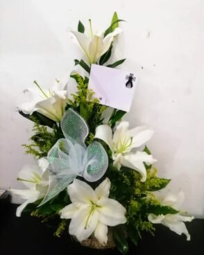 AF70 – Arreglo de lirios con solidago